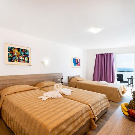 Ilyssion Hotel Lardos Buitenkant foto