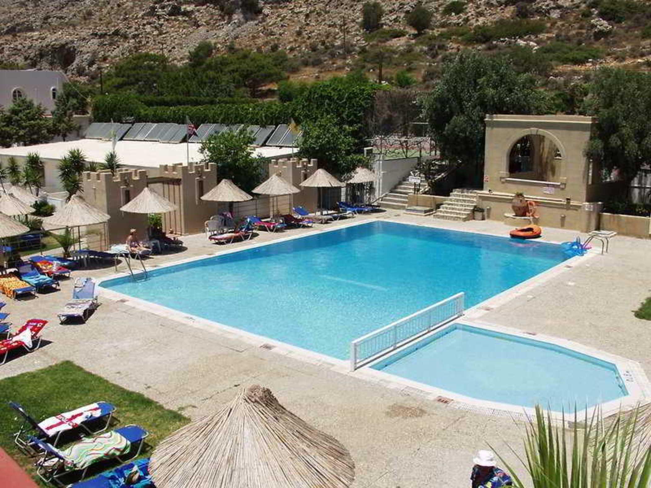 Ilyssion Hotel Lardos Buitenkant foto