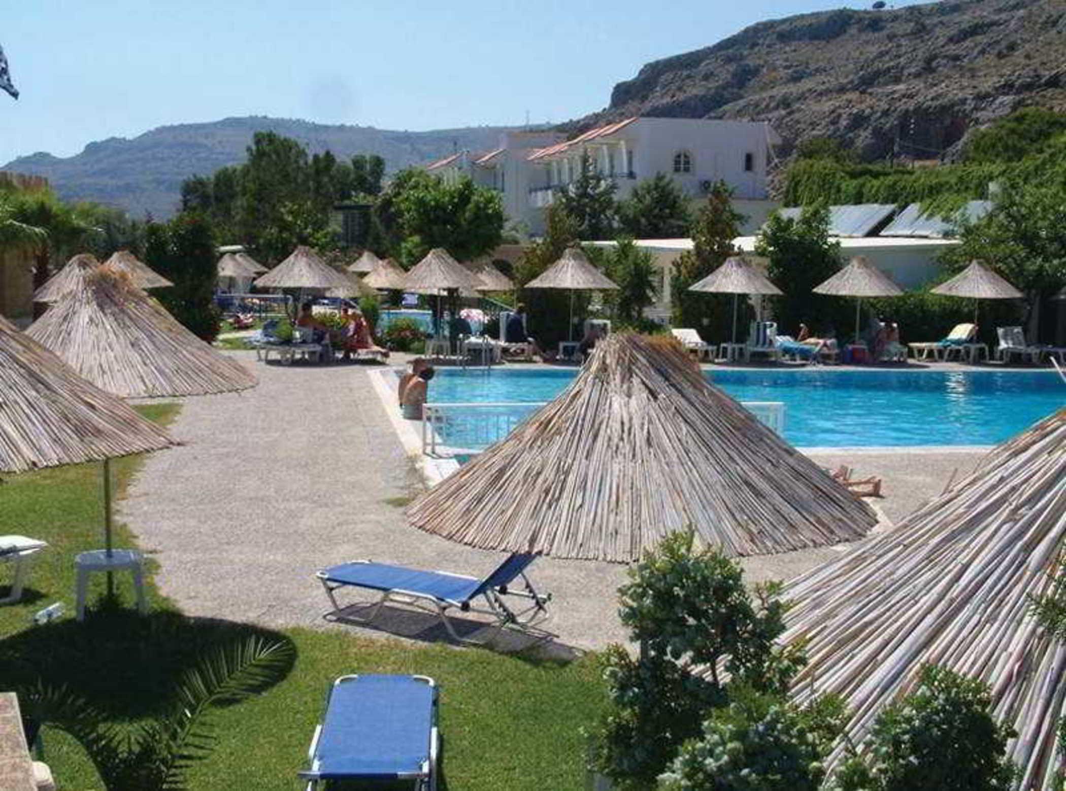 Ilyssion Hotel Lardos Buitenkant foto